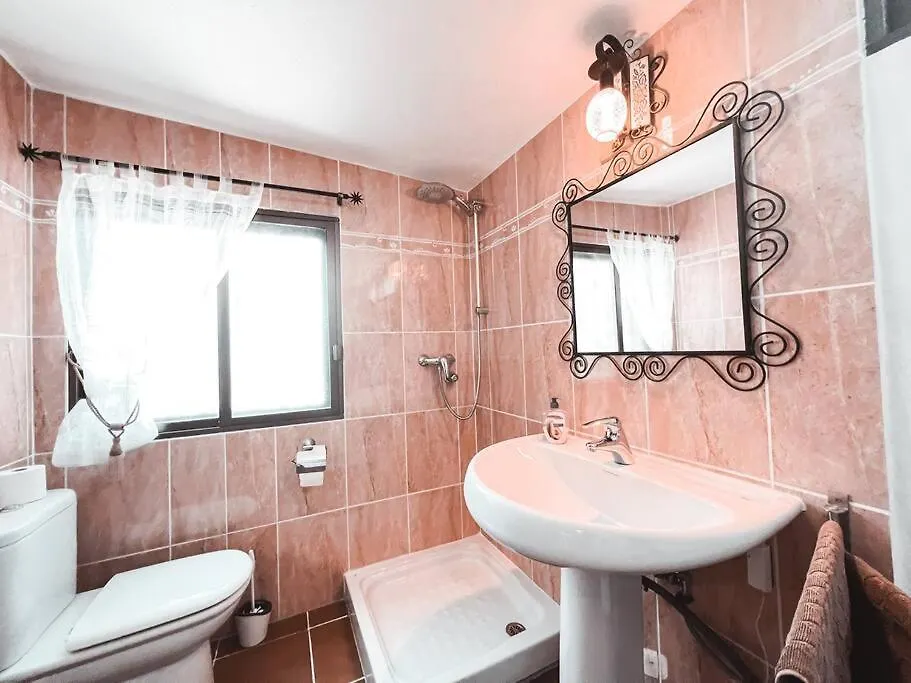 Appartamento Charming Spanish Style Bungalow, Bbq,Wf,Terrace Mir09 Costa Adeje  0*, Costa Adeje (Tenerife) Spagna